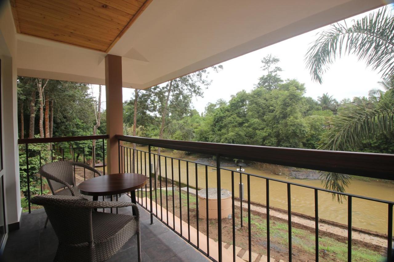 Regenta Jungle Resort Kabini Springs Begūr Exteriör bild