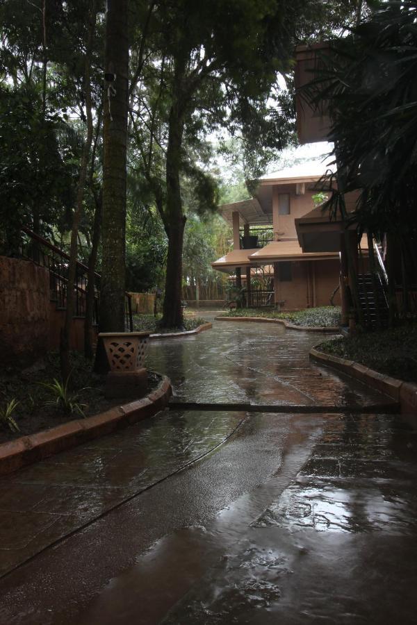 Regenta Jungle Resort Kabini Springs Begūr Exteriör bild