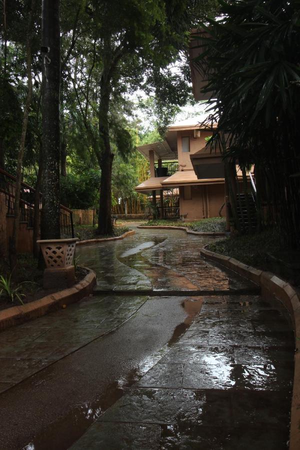 Regenta Jungle Resort Kabini Springs Begūr Exteriör bild